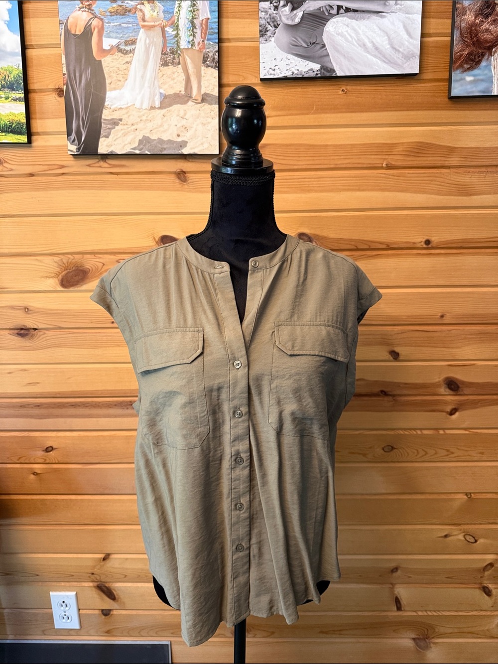 Banana Republic Olive Green Cap-Sleeve Button Front Shirt